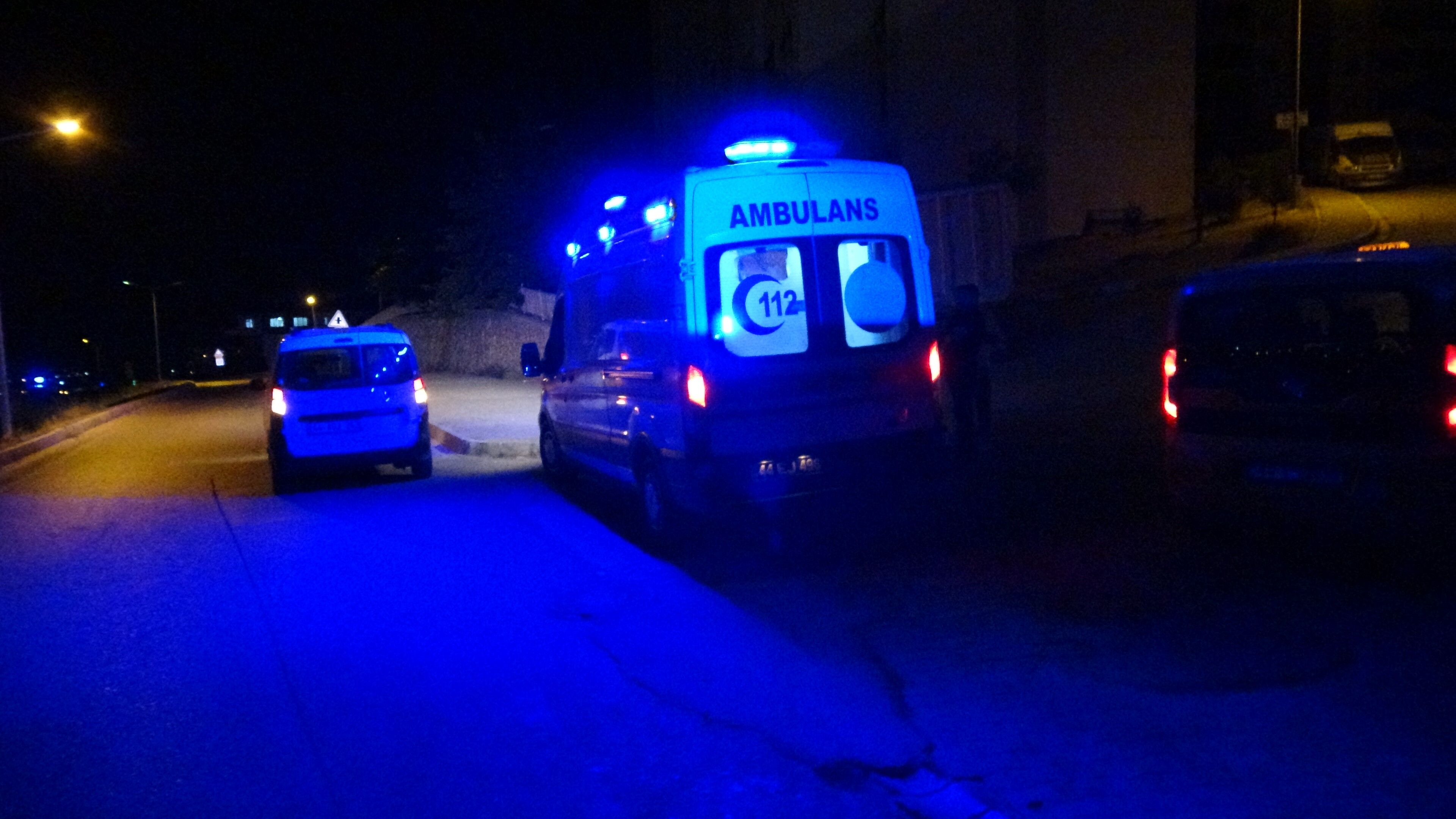 İki grup arasında çıkan silahlı kavgada kan aktı!