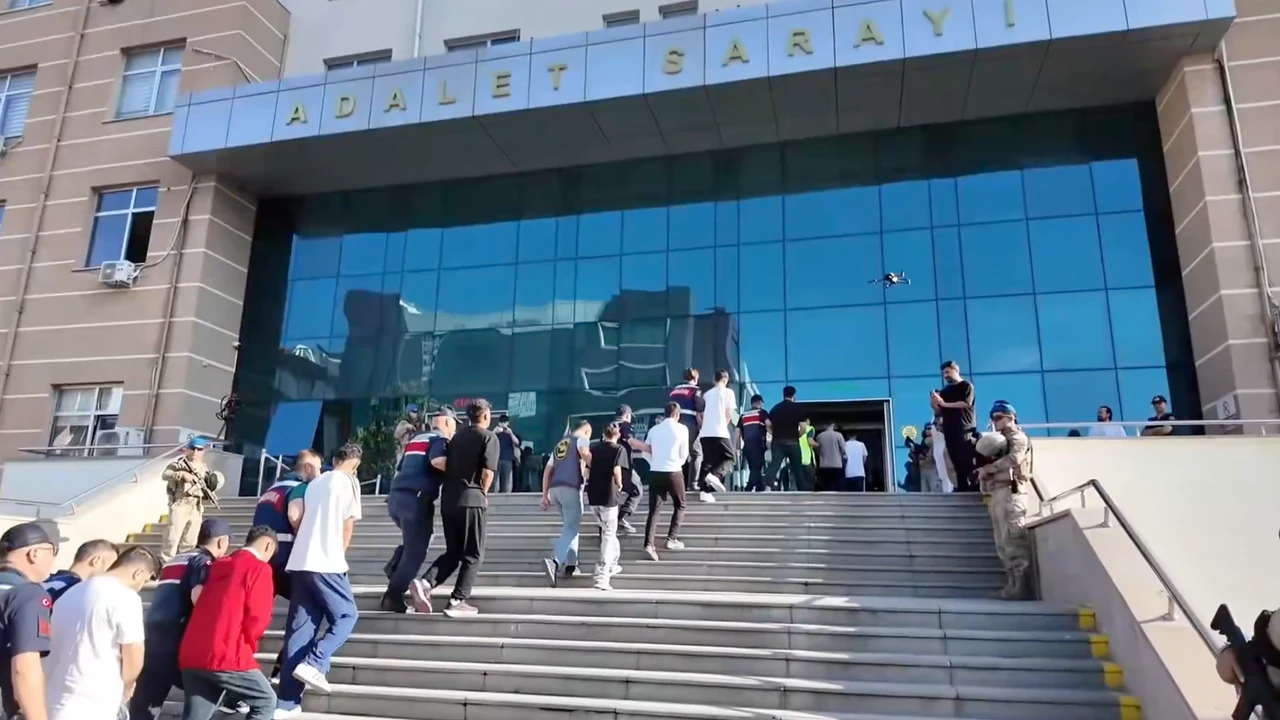 Van’da tefecilik çetesine büyük darbe: 74 tutuklama!