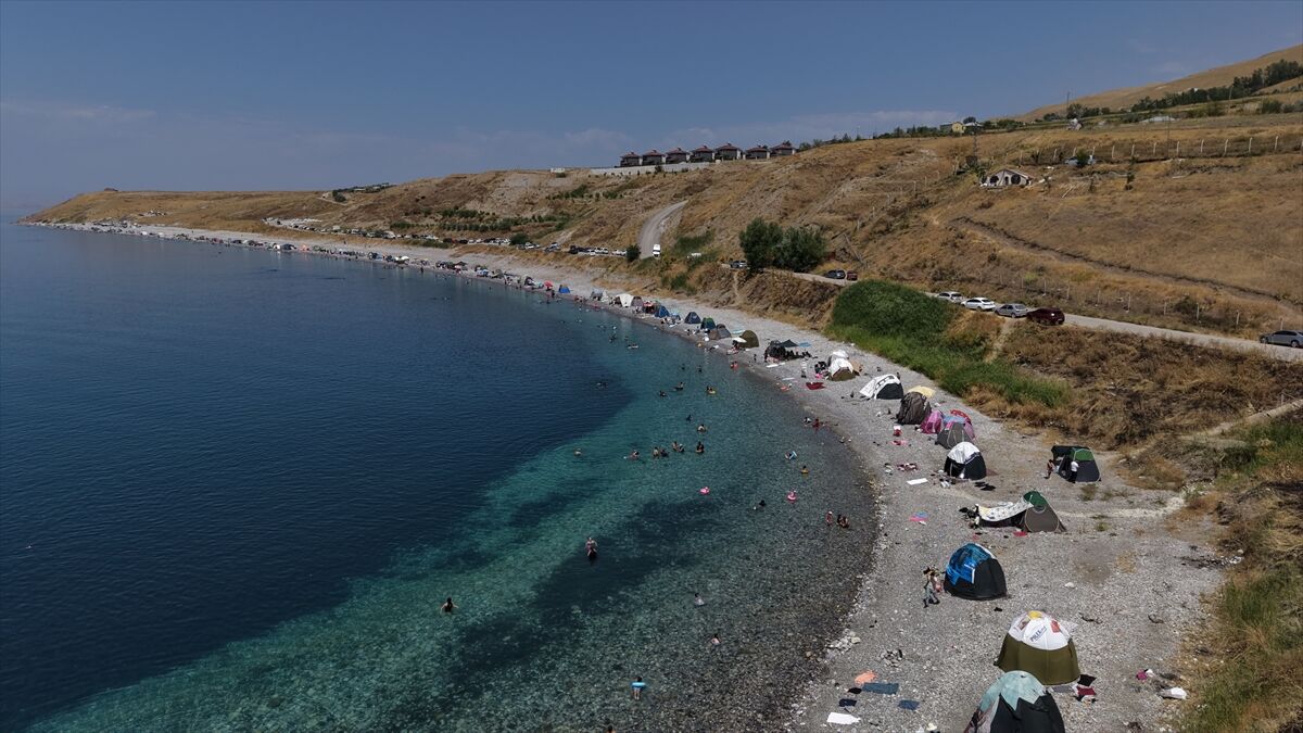 Van'da o plaja giden bir daha gidiyor: İşte gitme nedenleri…