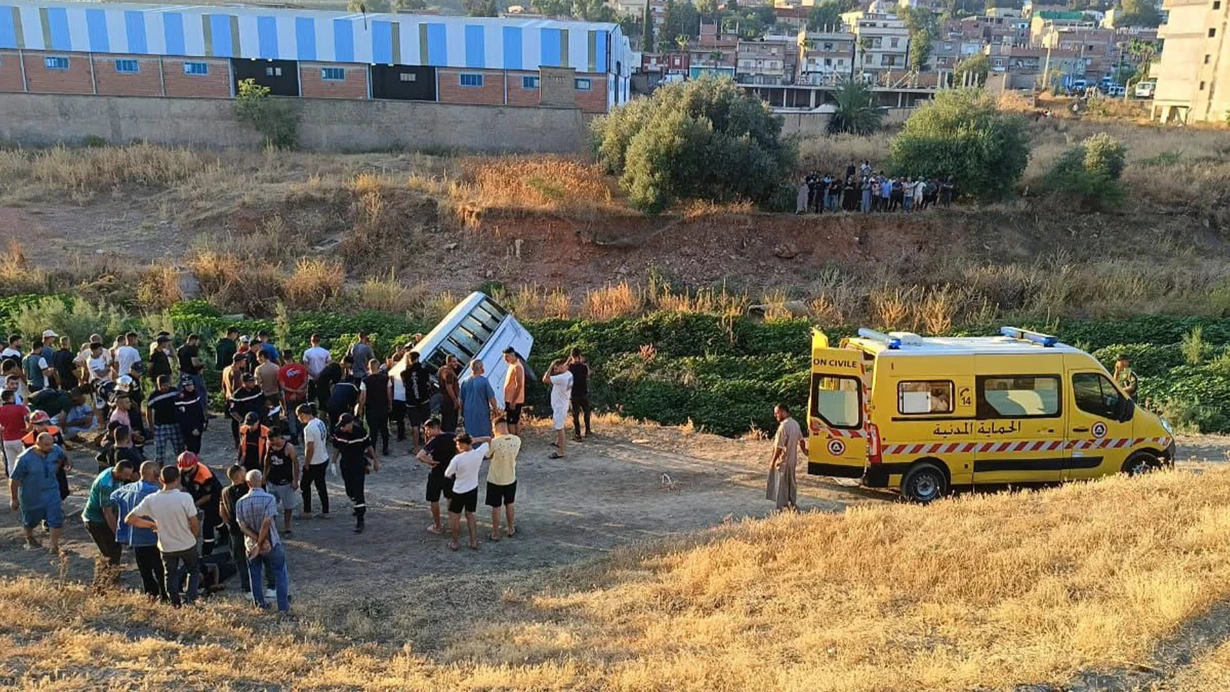 Kontrolden çıkan yolcu otobüsü devrildi: 6 kişi öldü, 22 kişi yaralandı!
