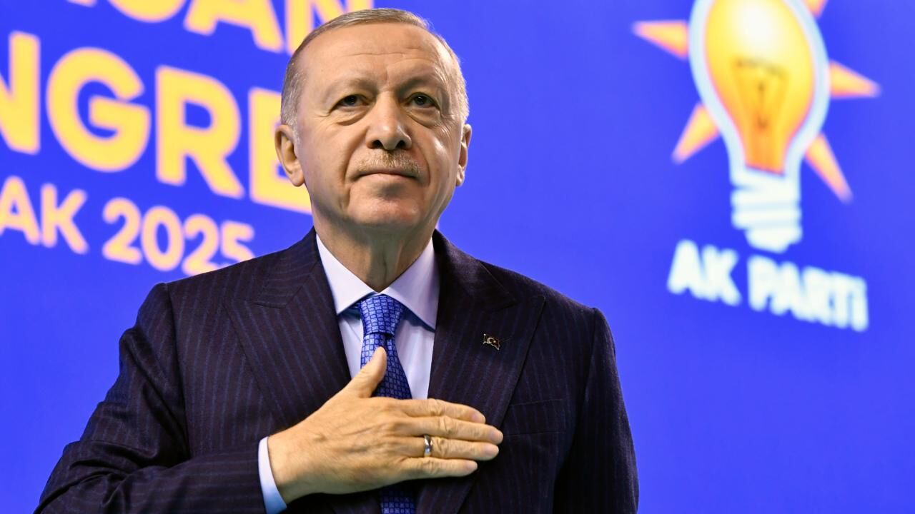 SİYASET