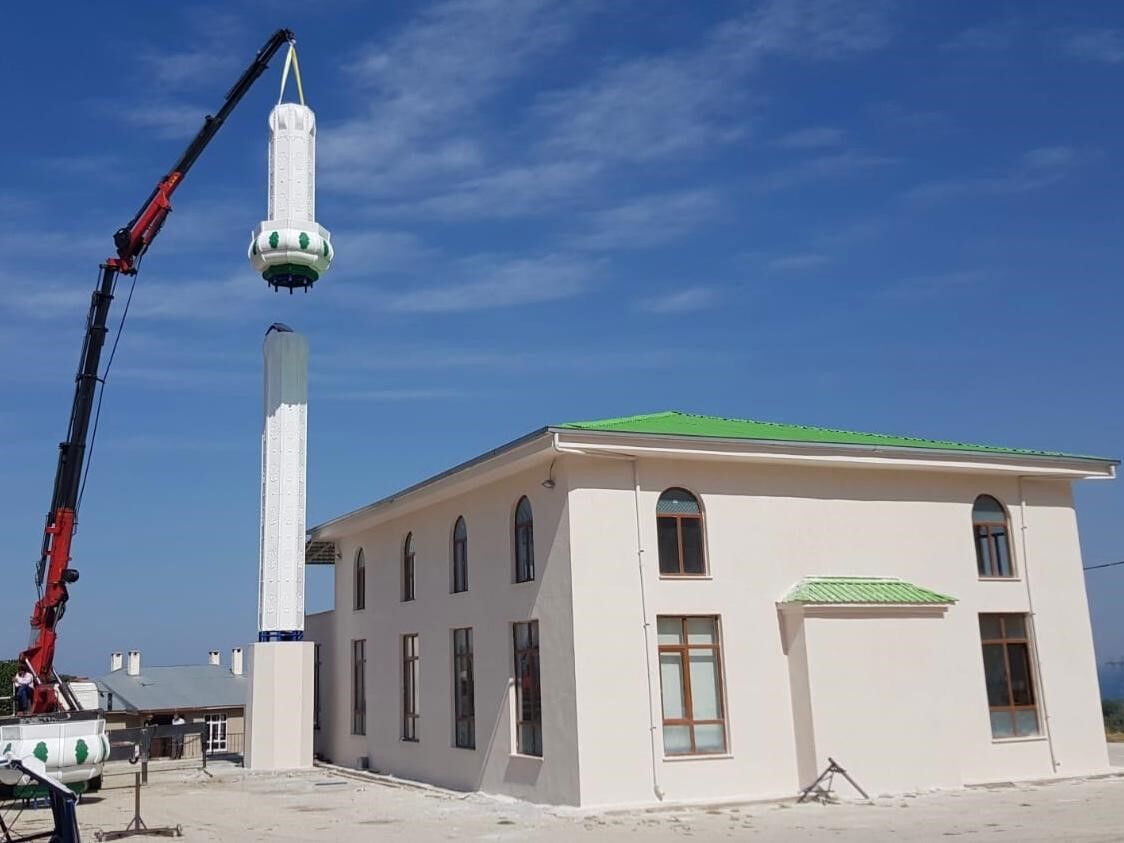Vanlı imam camii minarelerini çelikten yapıyor!
