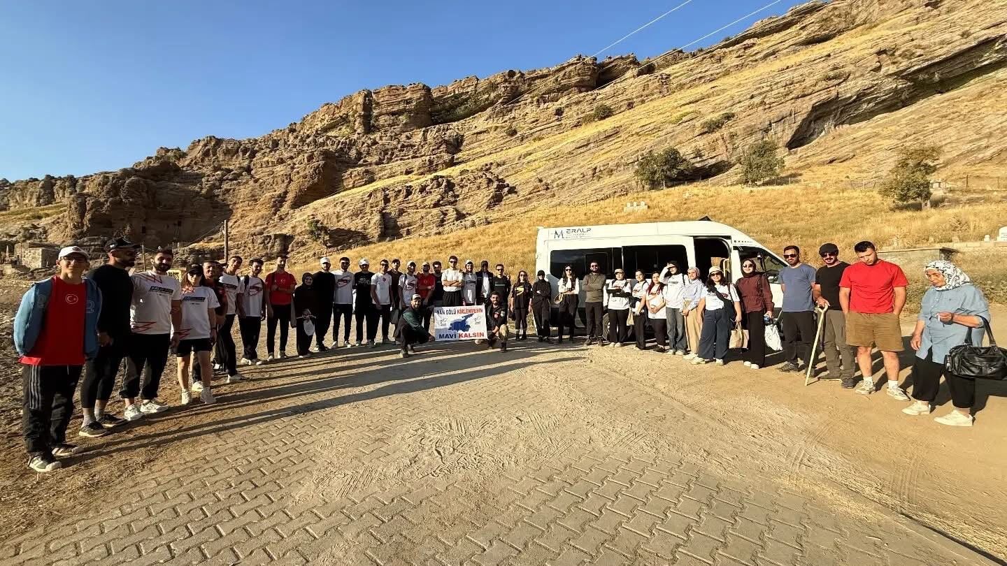 Van Gölü manzaralı saklı hazine keşfedildi: Doğa harikası turizme kazandırılmayı bekliyor!