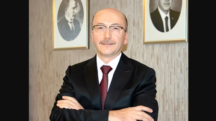 Yeni Gelir İdaresi Başkanı Şinasi Candan kimdir?