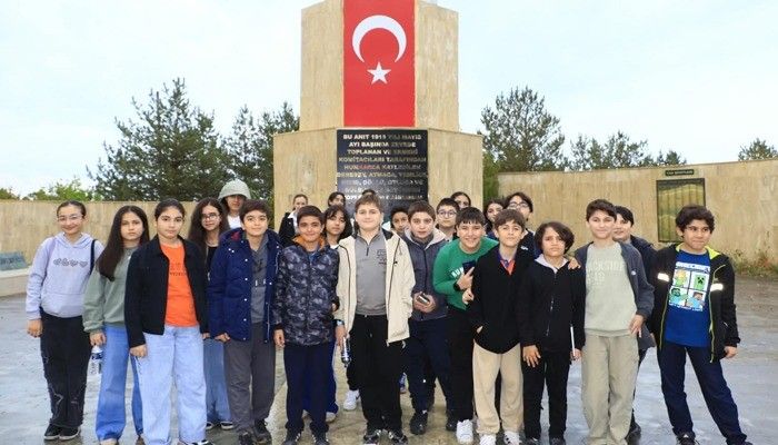 Vanlı öğrenciler kentin tarihi ve turistik mekanlarını gezdi!